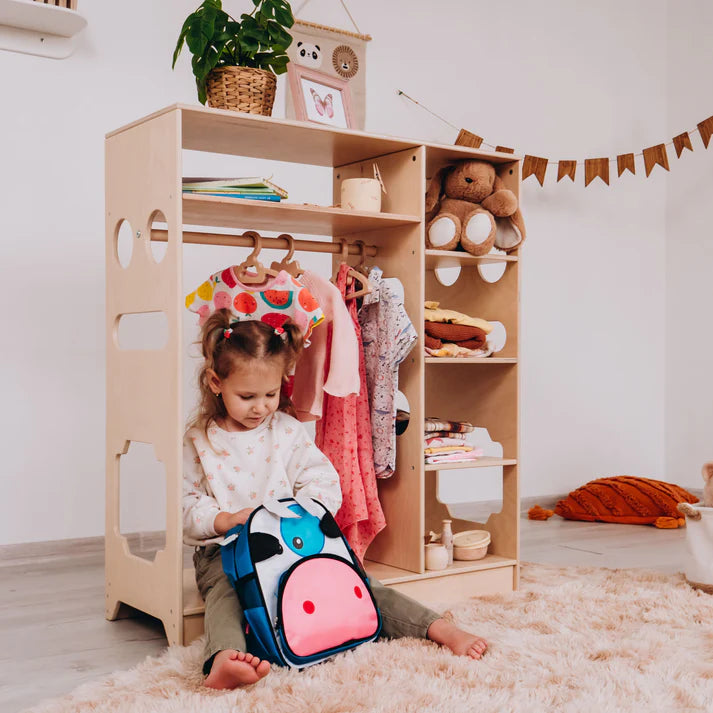 Montessori Closet